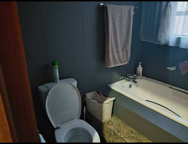4 BEDROOM HOUSE FOR SALE IN BRITS CENTRAL